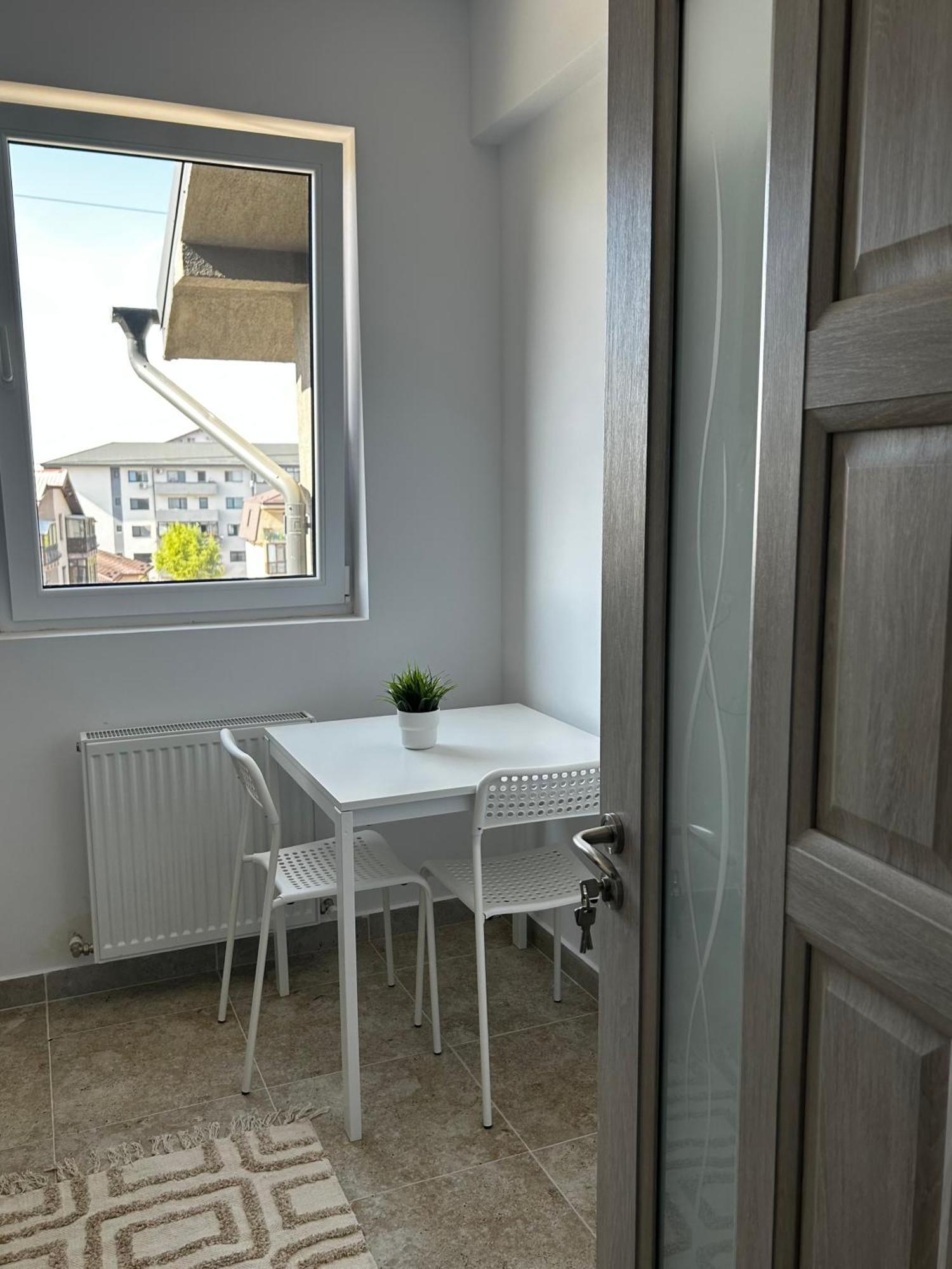 Brand New With Self Check In - Spital Fundeni -dragonul Rosu * Bucureşti